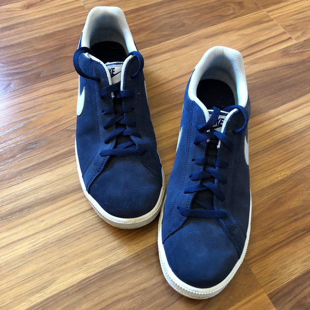 Nike shoes